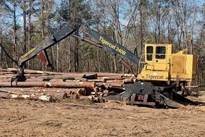 2005 Tigercat 240B  Log Loader